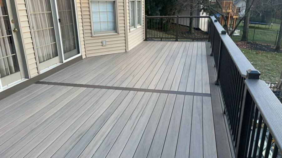 Elevated deck curved rail